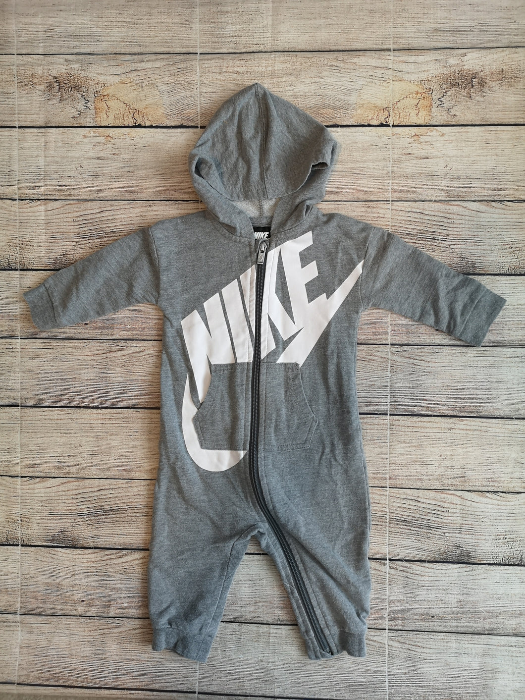 Nike 9M Outfit