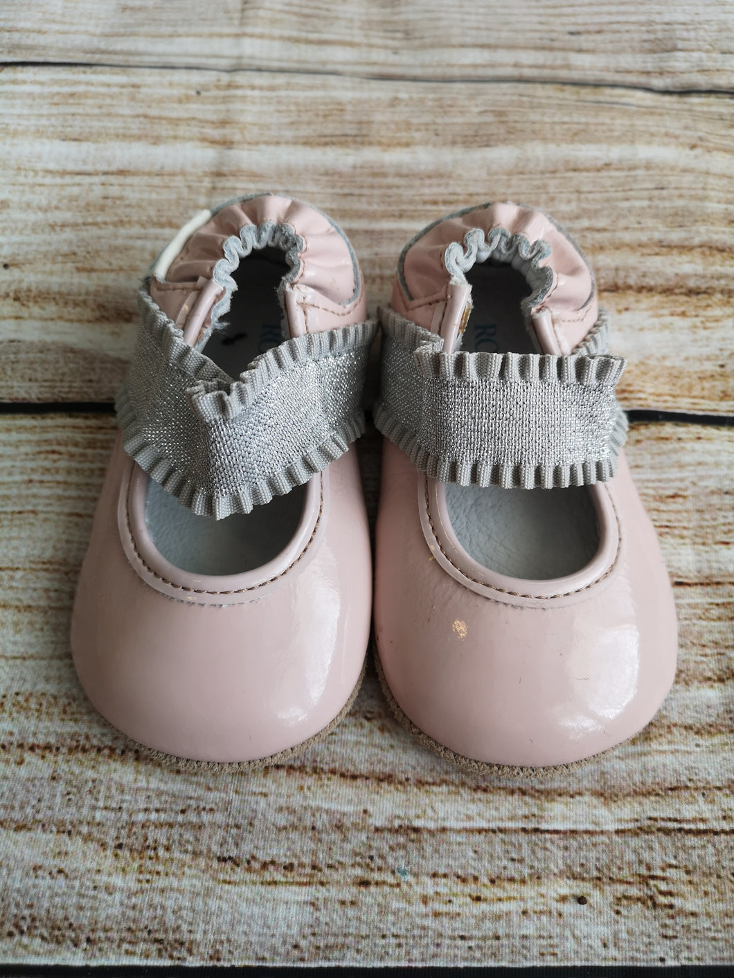 Robeez 6-9M Shoes