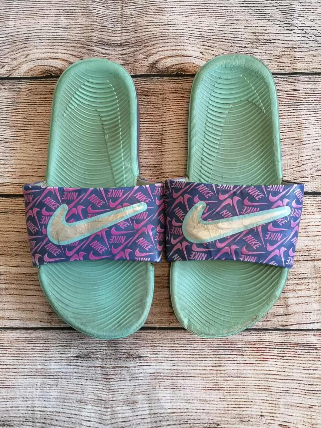 Nike Size 3Y Sandals