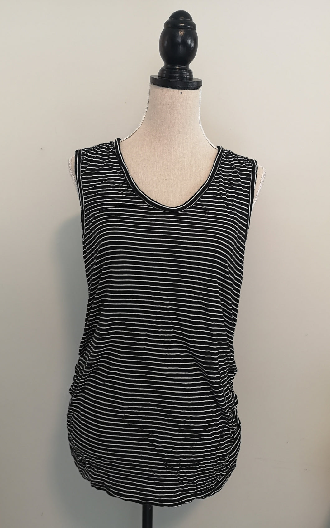 Old Navy Maternity L Tank Top