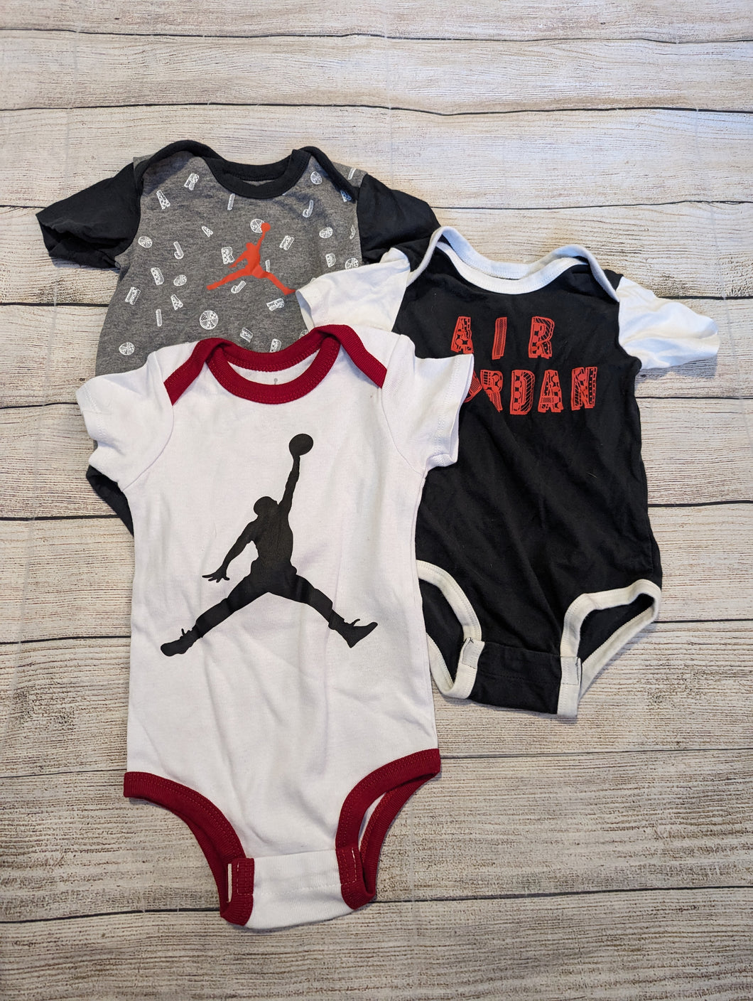 Air Jordan 6-12M Onesie