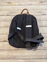 Load image into Gallery viewer, NEW Thirty One Backpack
