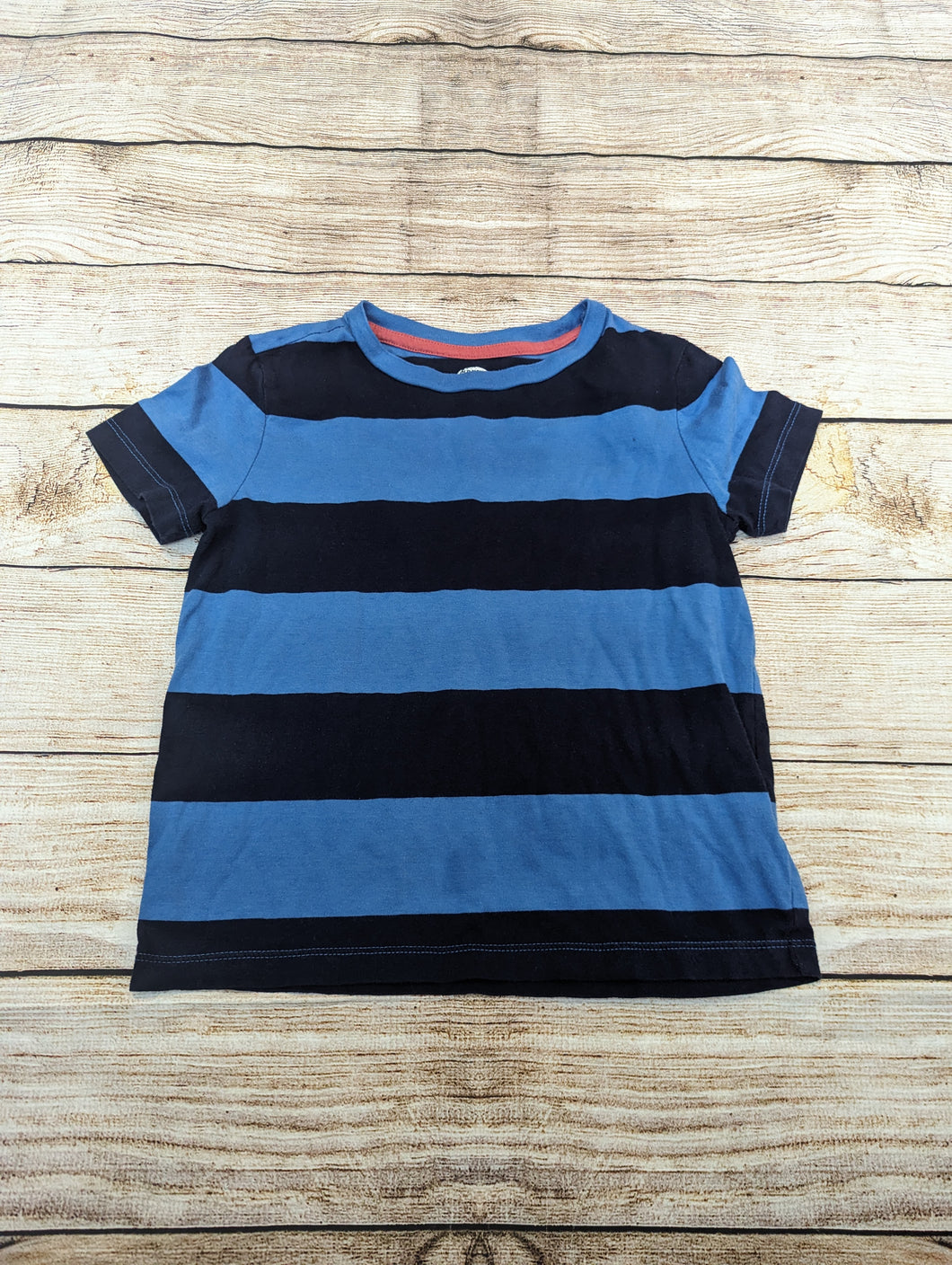 Old Navy 6-7 T-Shirtv