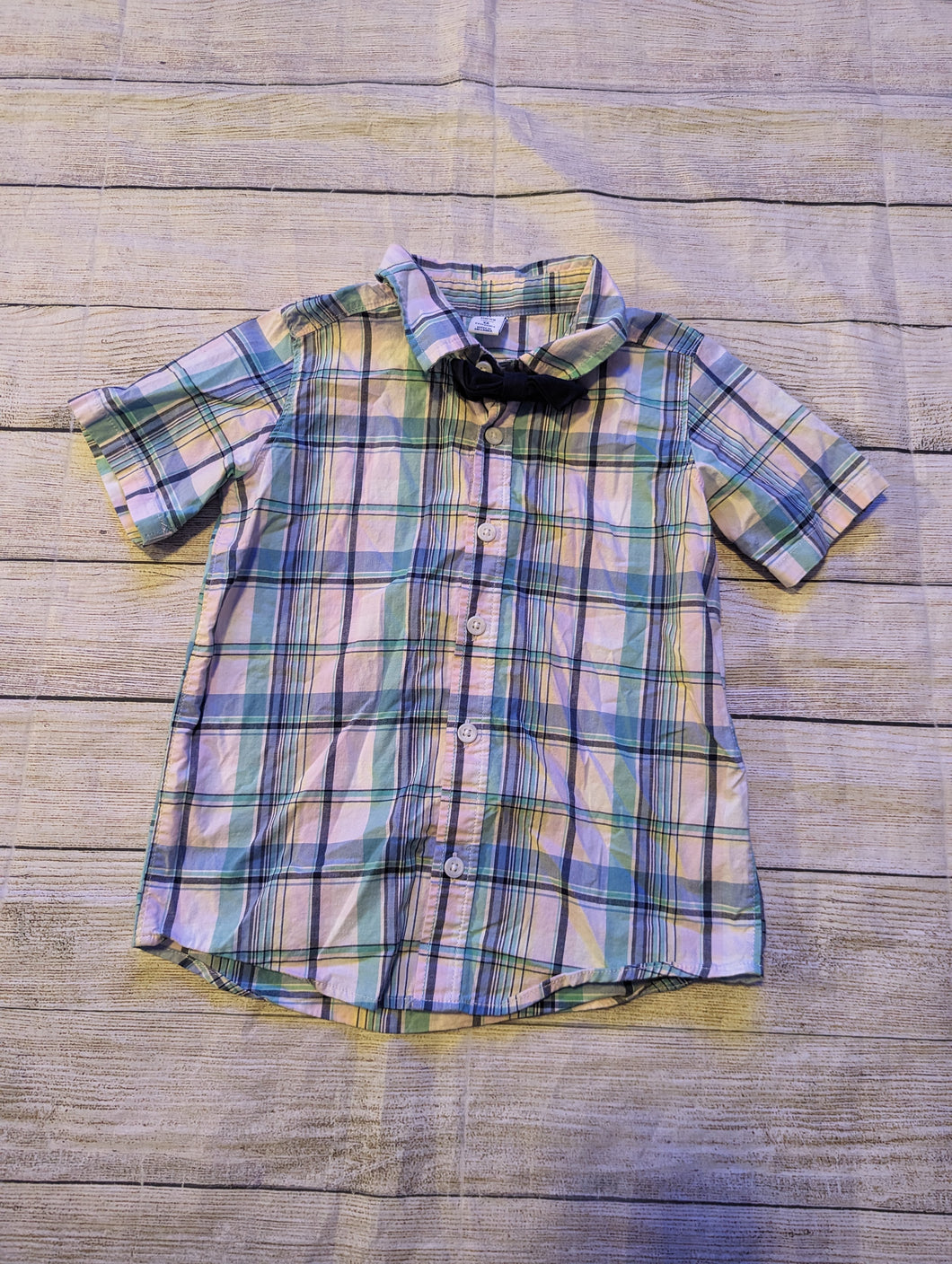 Old Navy 5 Button Up Shirt With Bowtie