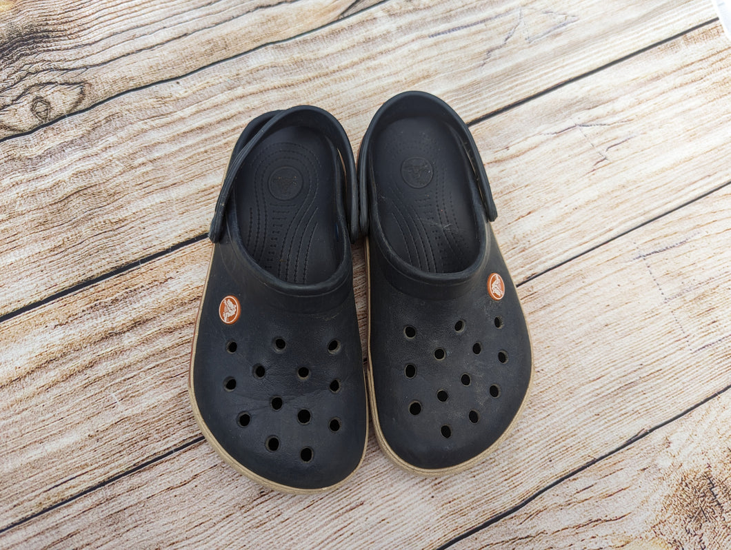 Crocs Size 3 Youth