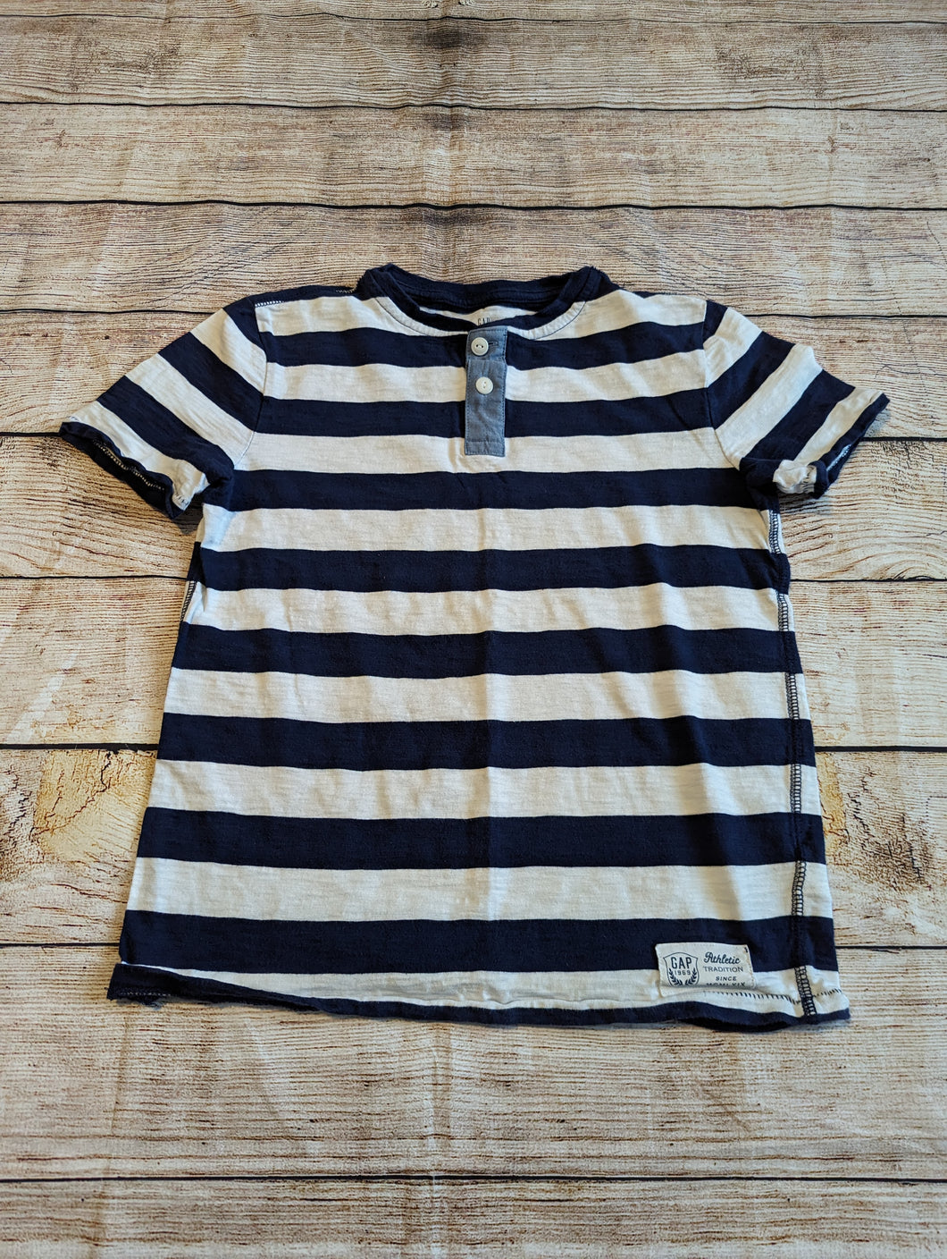 *Gap L(10) T-Shirt