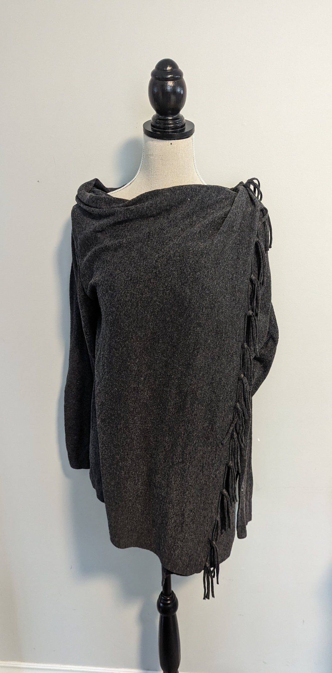 Close Petites XL Sweater Poncho