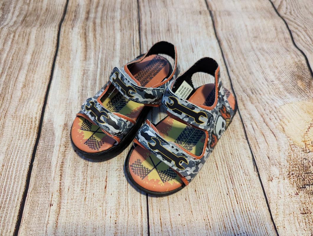 Boys 7 Sandals