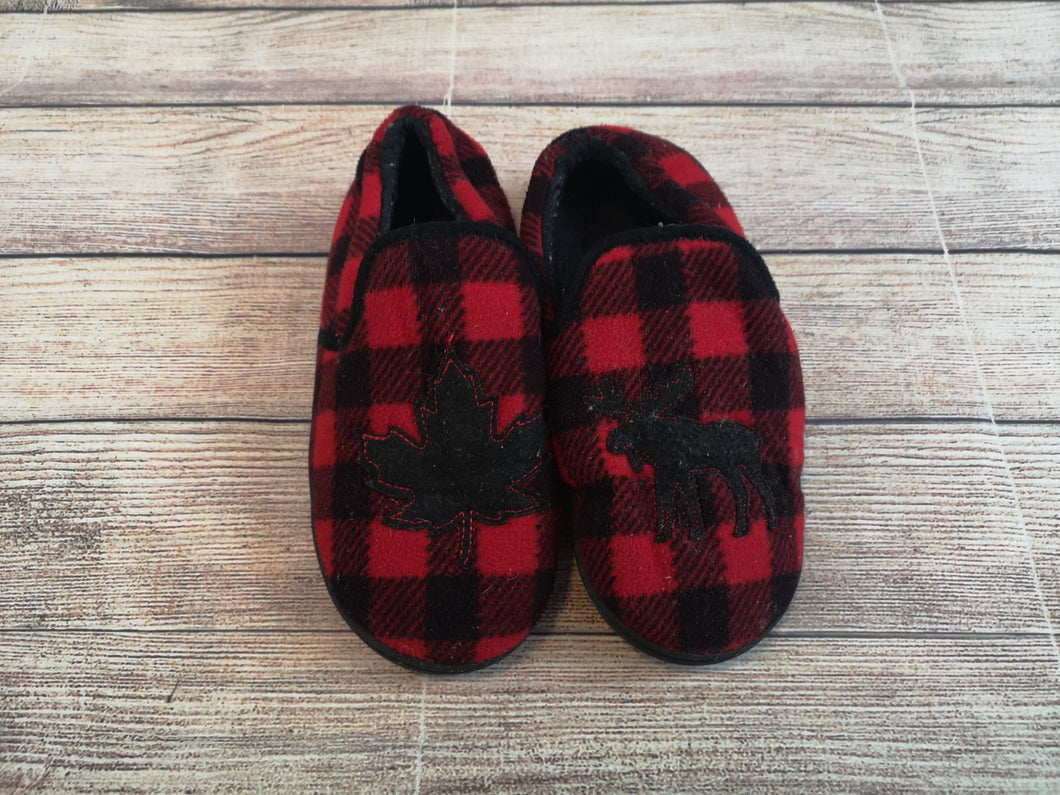 Slippers Size 2-3