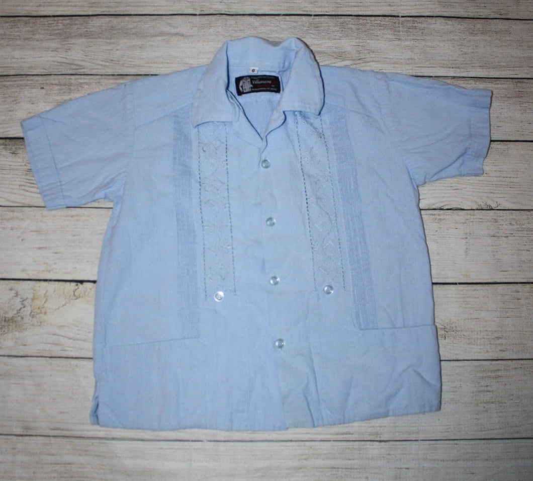 Boys size 6 Shirt