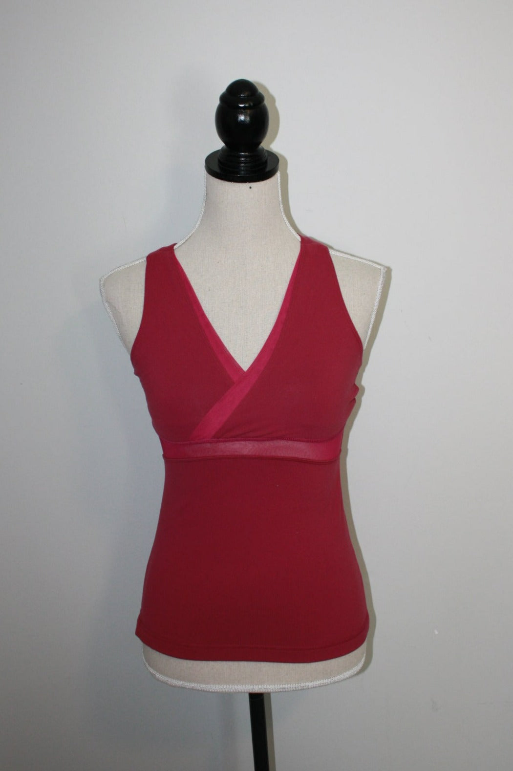 Lululemon 4 Tank