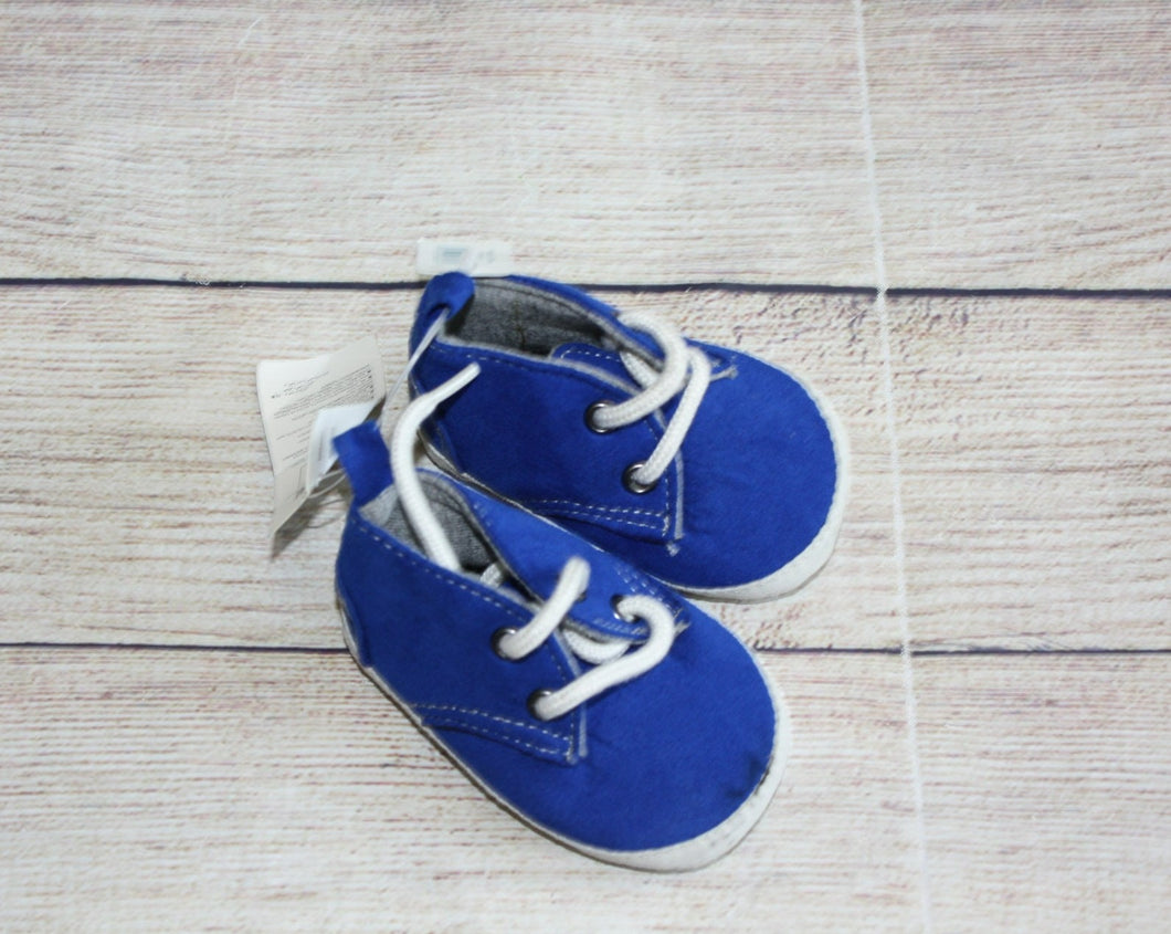 NEW Gap 0-3m Shoes